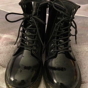 Dr Marten Junior Black Patent Leather Boots